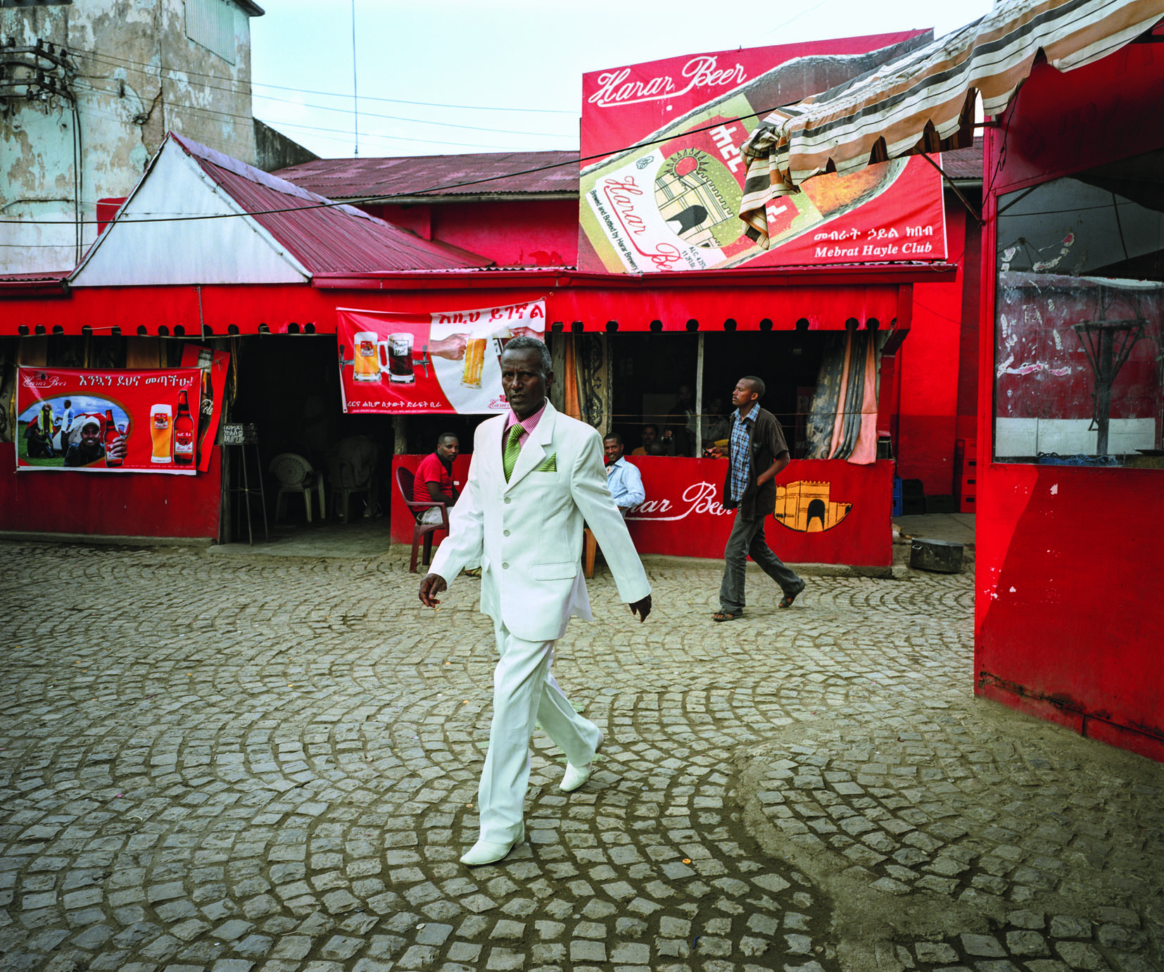 Raymond Depardon Harar, Éthiopie. 2013 170 x 203 cm © Raymond Depardon / Magnum Photos. Crédits photographiques : Légende. Lieu. Date © Raymond Depardon / Magnum Photos