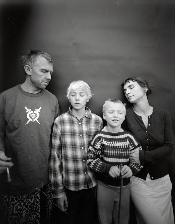 Bjørn Sterri, My family, Oslo, 2008, Stampa ai sali d'argento, 8x10" contact print, 3/25, courtesy Bjørn Sterri