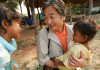 Kenro Izu premiato per l'impegno a favore dei bambini di Laos e Cambogia