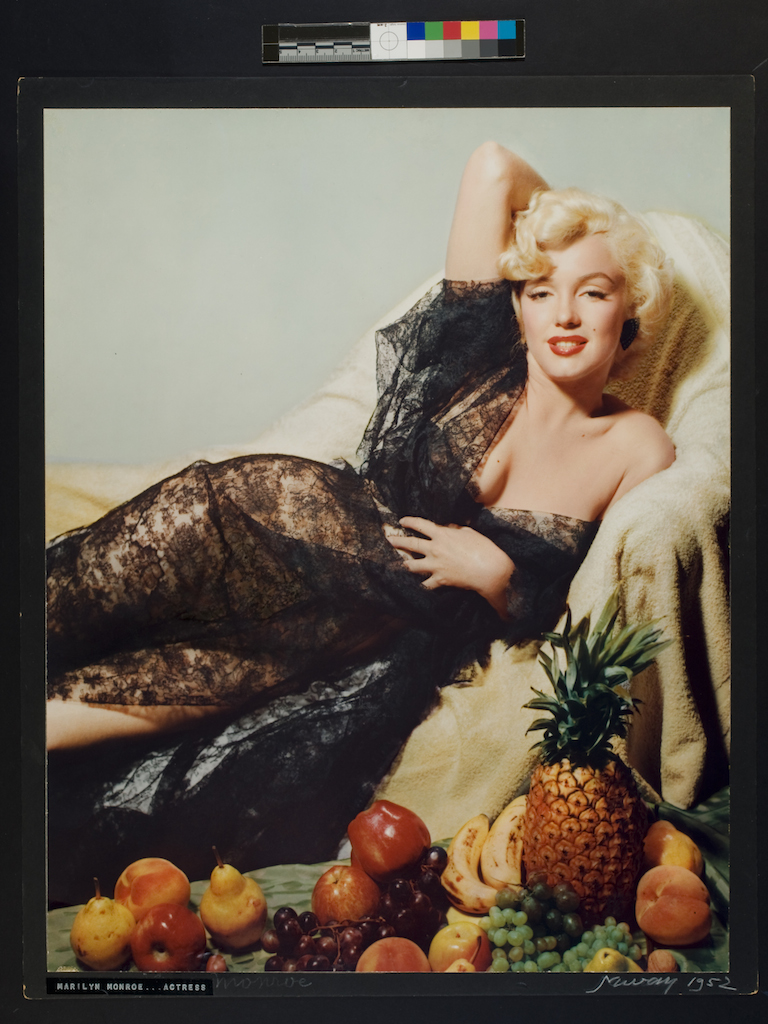 Nickolas Muray Marilyn Monroe…Attrice, 1952 Stampa a carbone, cm 47.6 x 37.6  George Eastman House New York, USA 