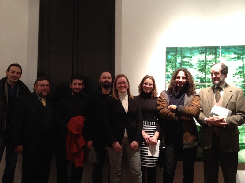 foto di gruppo con alcuni artisti, il sindaco di Correggio e la curatrice 
