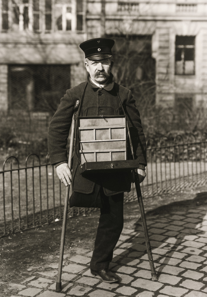 Disabled Miner, 1927/28  © Die Photographische Sammlung/SK Stiftung Kultur – August Sander Archiv, Colonia; SIAE, Roma, 2015