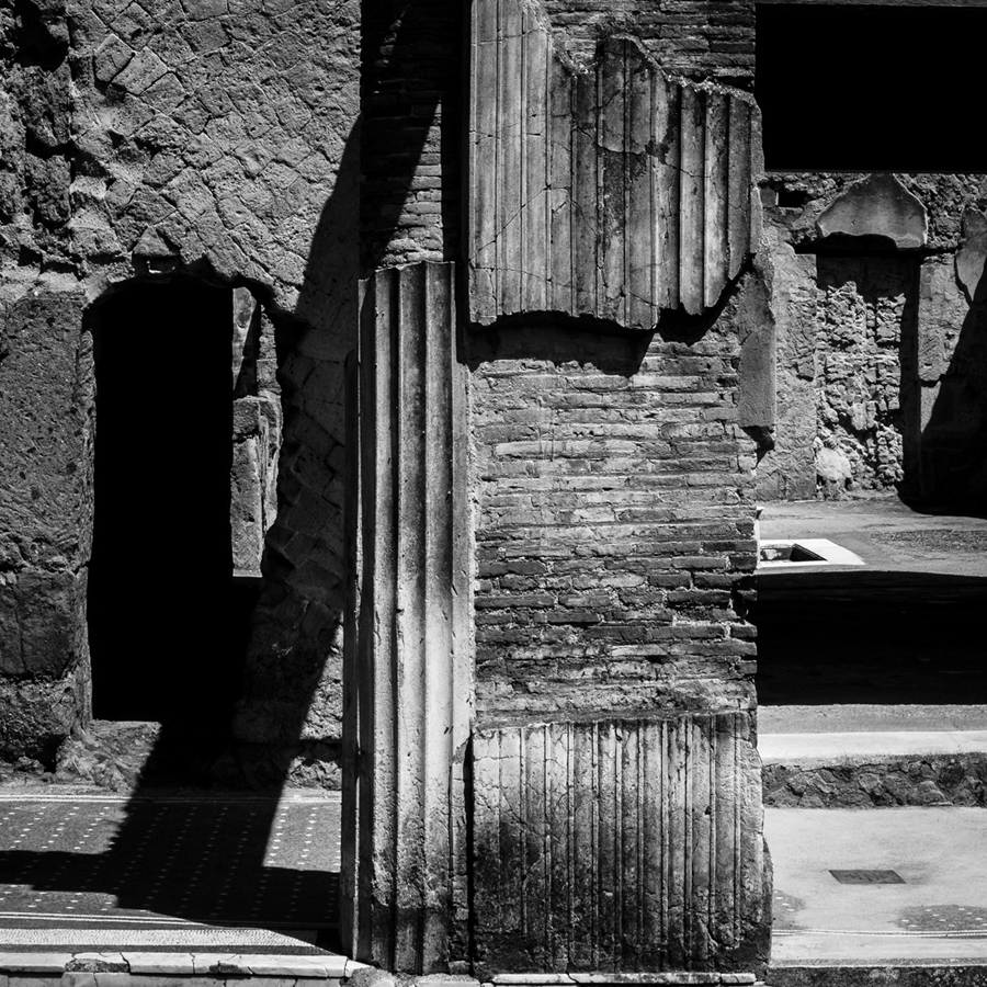 mostra Herculaneum con foto di marcello grassi a Reggio Emilia