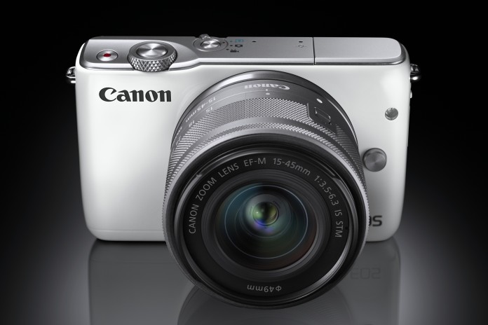Canon Eos M10 mirrorless con prestazioni da reflex
