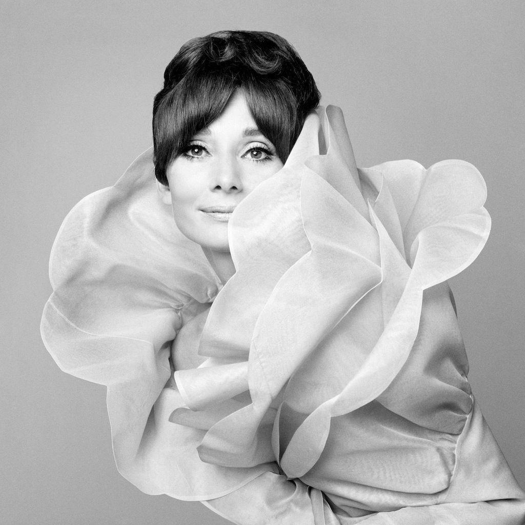 Gian Paolo Barbieri Audrey Hepburn 1969 Fotografia in analogico, 90x90 cm Edizione: 4/15 su Hahnemühle Fine Art Baryta 325 gr. Courtesy: 29 Arts In Progress