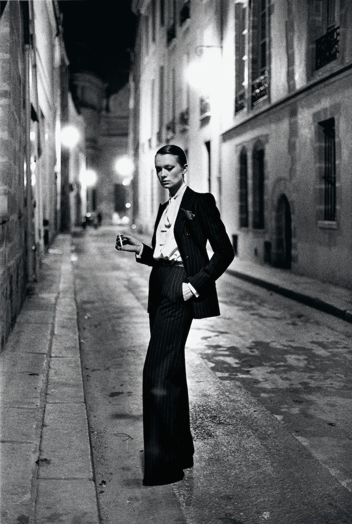 Yves Saint Laurent, French Vogue, Rue Aubriot, Paris 1975 © Helmut Newton / Helmut Newton Estate 