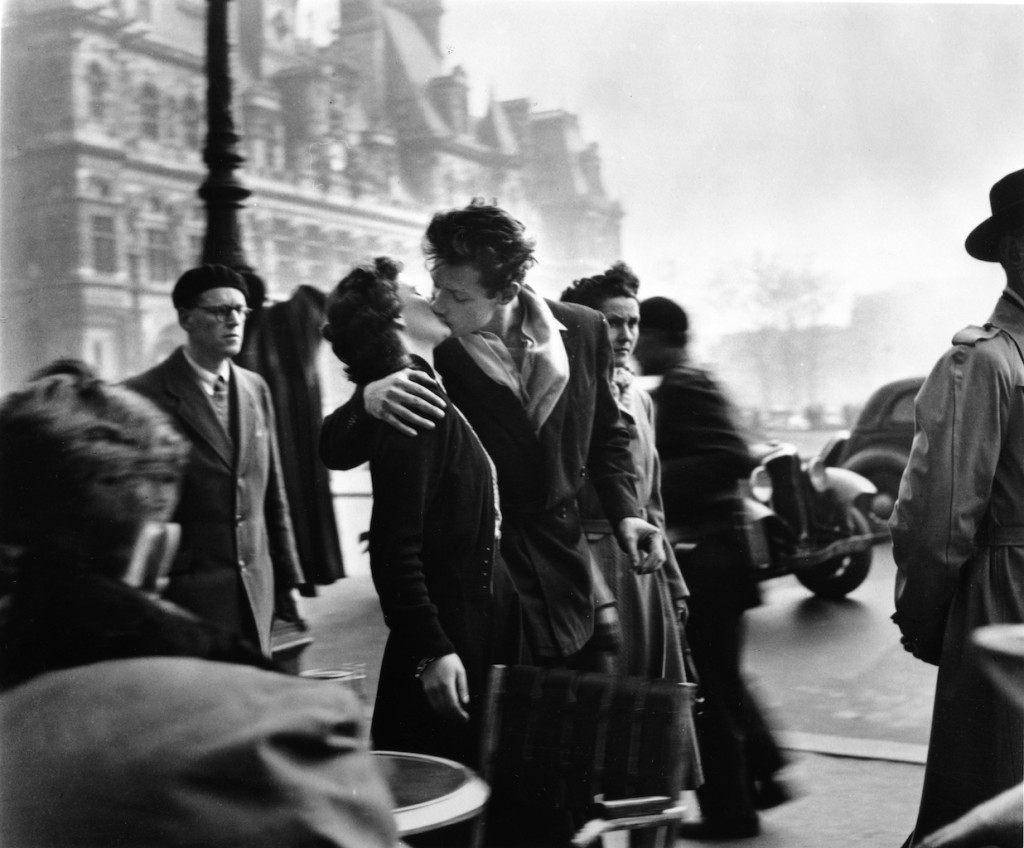 Le baiser de l'hìtel de ville, Paris 1950 © Atelier Robert Doisneau 