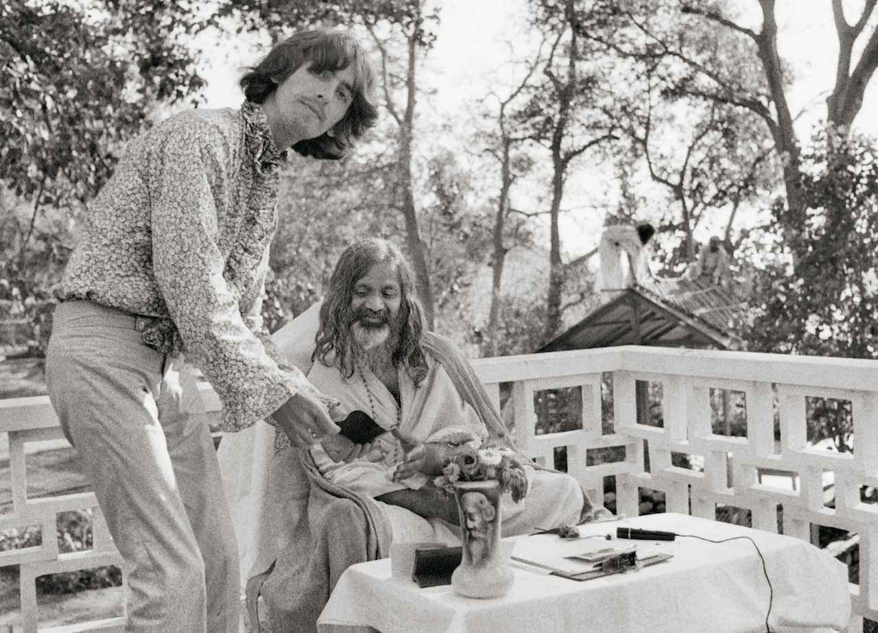 PATTIE-BOYD-Paul-recording-his-experiences-in-Rishikesh-India-1968