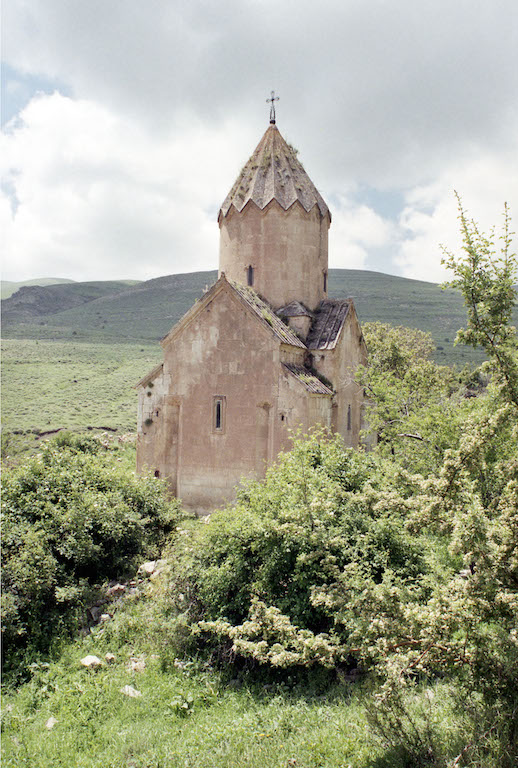 St.Karapet Monastery Armenia XIII Century. Dalla serie ‘Arménie Ville’, 2014. Courtesy l’artista