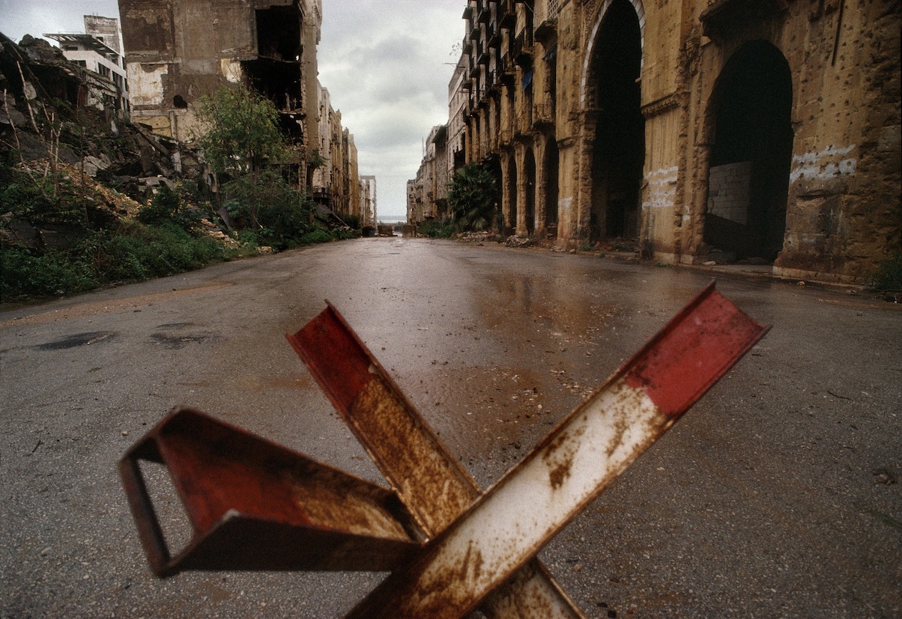 René Burri, Maarad Street. Beirut, Lebanon, 1991 © René Burri / Magnum Photos 