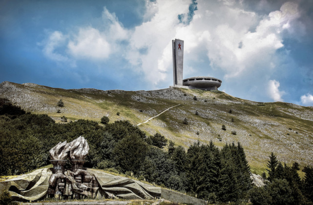 Monumento di Buzludzha (Bulgaria) - Foto Kamren Barlow