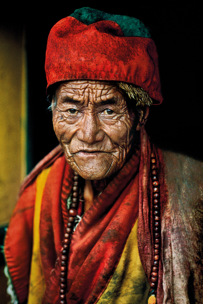 ©Steve McCurry Monk at Jokhang Temple. Lhasa, Tibet, 2000 