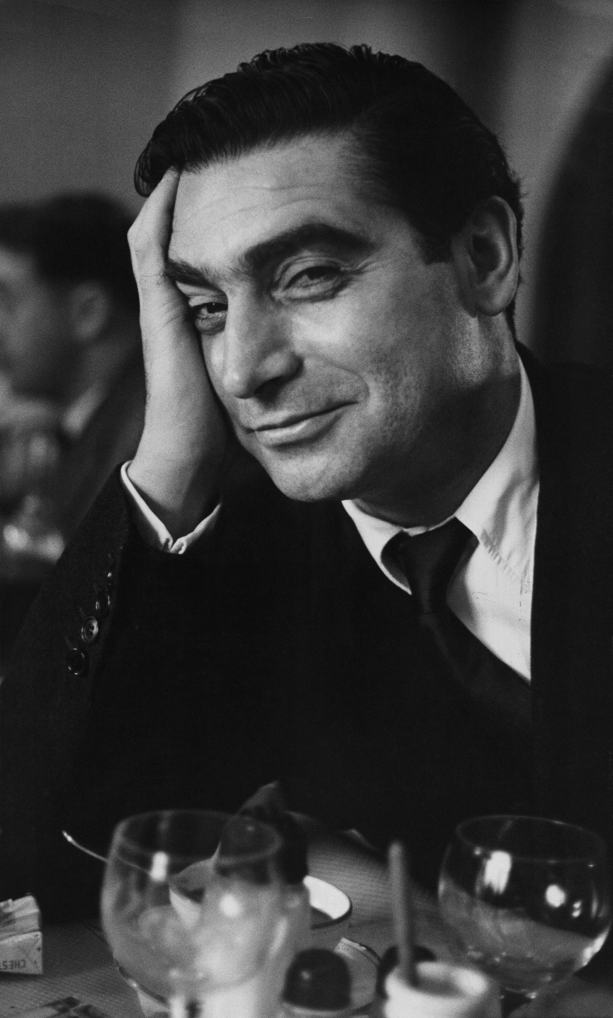 Robert Capa photographed by Ruth Orkin, Paris, 1951 © Ruth Orkin, courtesy Magnum Photos