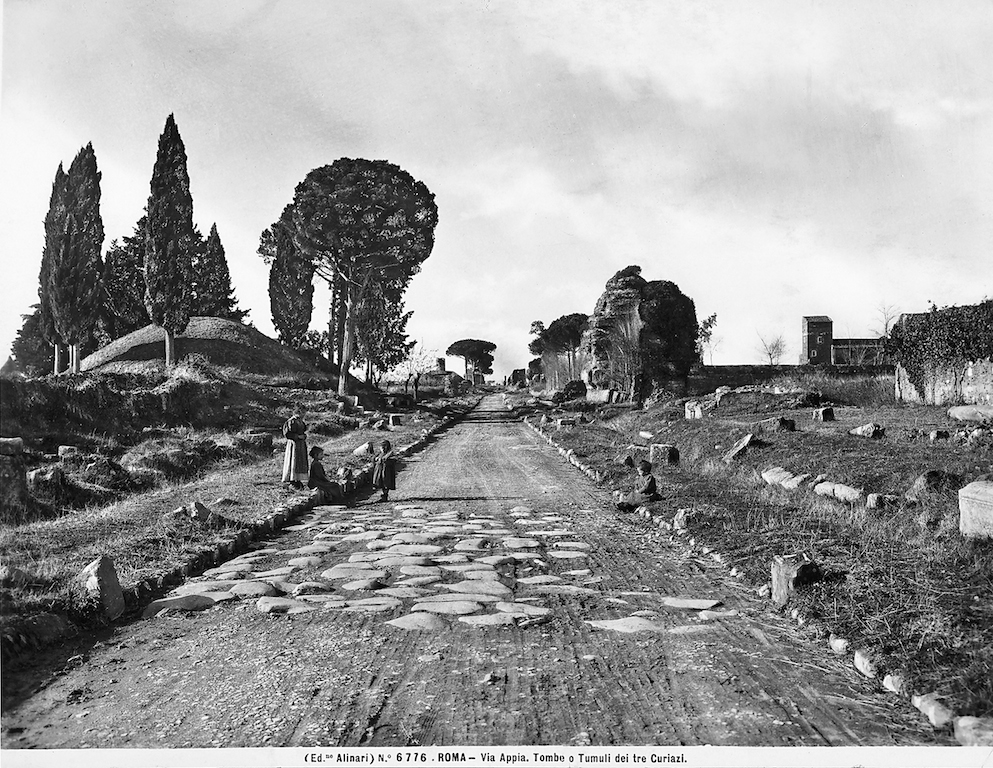 via Appia nelle fotografie mostra a roma