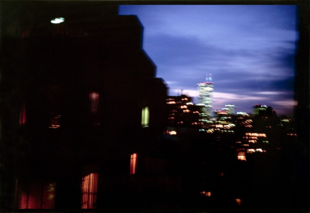Nan Goldin Night Vision from my Apartment of World Trade Center NYC, 2001 Comodato dalla Collezione di Alessandro Grassi Archivio fotografico del Centro Pecci