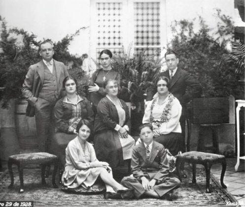Ritratto di famiglia con Frida Kahlo Messico 1928
