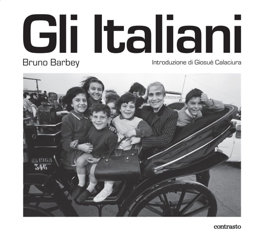 Gli italiani Bruno Barbey copertina libro contrasto