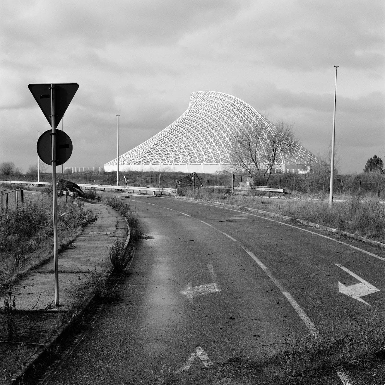 Manuel Cicchetti, ROMA (2022), Torvergata, Città dello Sport, “Vela” di Santiago Calatrava, 30 x 30 cm © Manuel Cicchetti