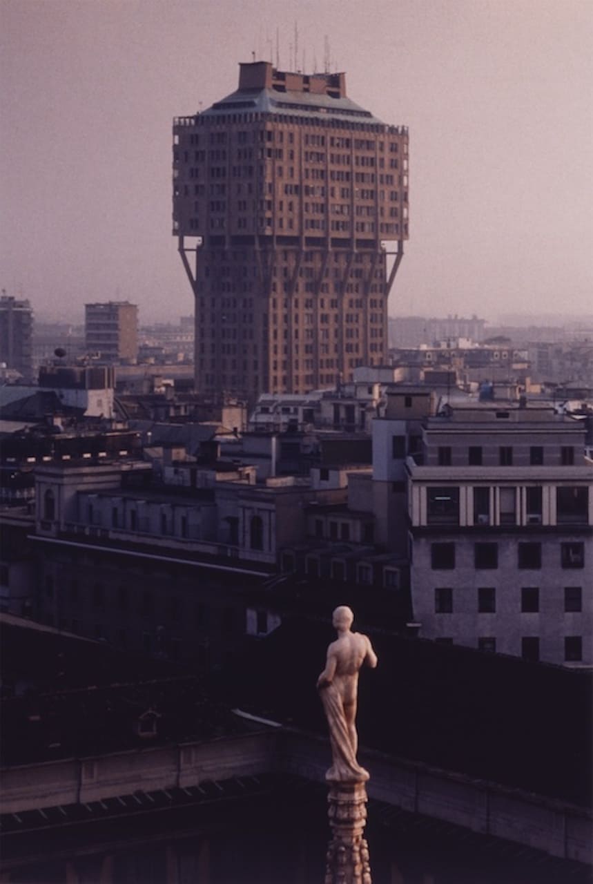 Fischli & Weiss “Senza titolo (Milano Duomo)”, 1992-2000 © Peter Fischli e eredi David Weiss - Città metropolitana di Milano / Museo di Fotografia Contemporanea, Milano- Cinisello Balsamo