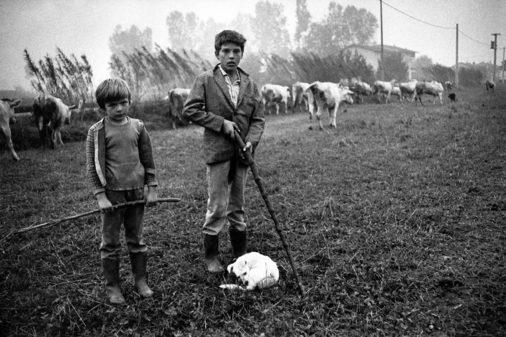 Il mondo dei vinti Lungo la statale Cuneo-Margarita, luglio 1978