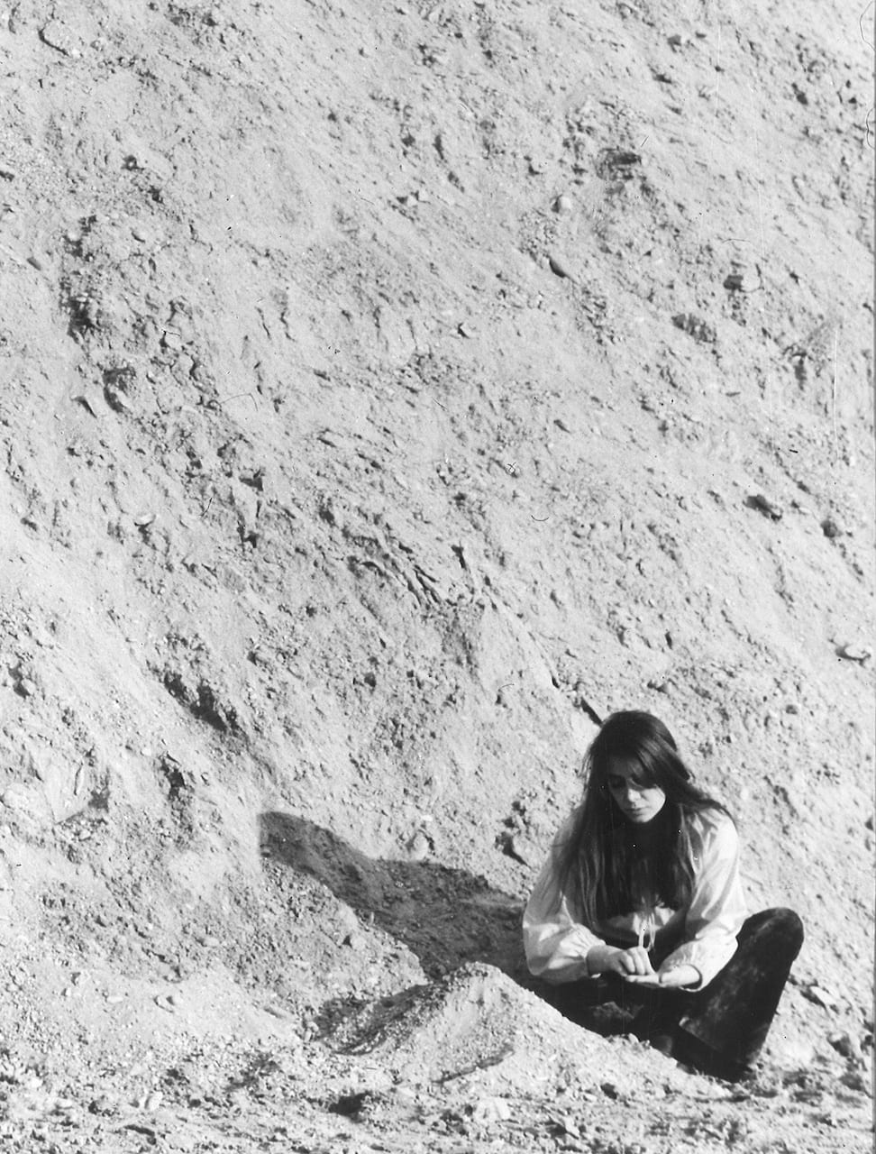Laura Grisi The Measuring of Time, 1969 Film 16 mm in bianco e nero, sonoro, 5:45 Courtesy Laura Grisi Estate, Roma and P420, Bologna