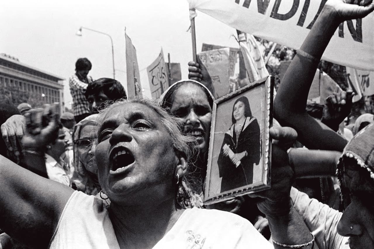 Sathyarani, I Manifestazione contro il Sistema delle doti/Anti Dowry Demonstration, Delhi, 1980 Courtesy Sheba Chhachhi 