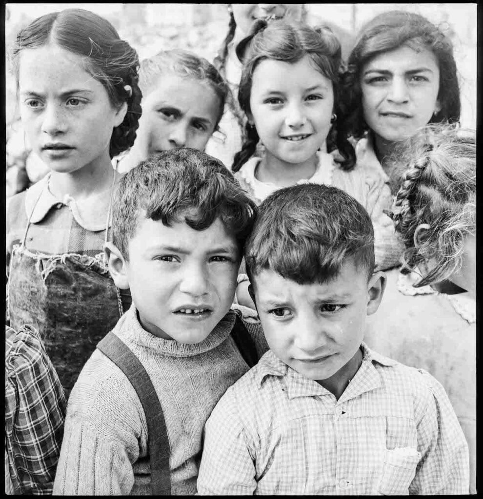 Ernst Scheidegger Bambini nel Sud Italia ca. 1948 © Stiftung Ernst Scheidegger-Archiv, Zürich